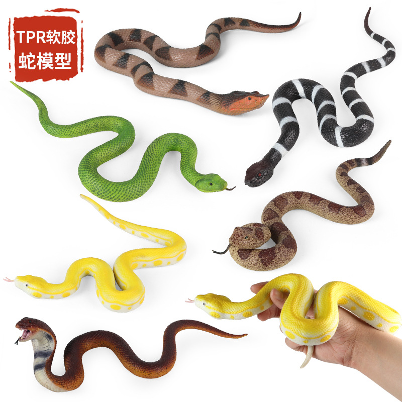 Prank Toys - Simulation Soft Rubber Animal Golden Python